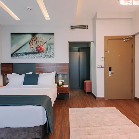 Hotel Peerless 3*
