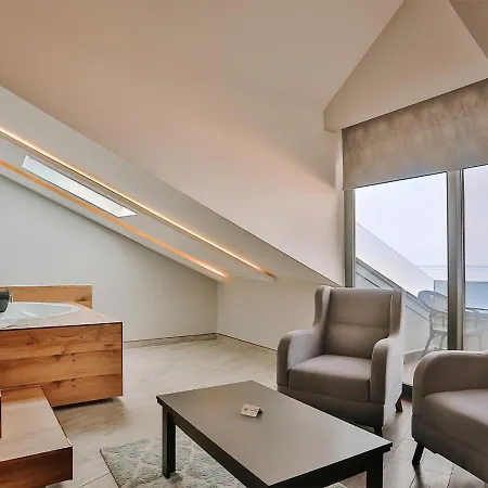 Peerless Hotel 3*