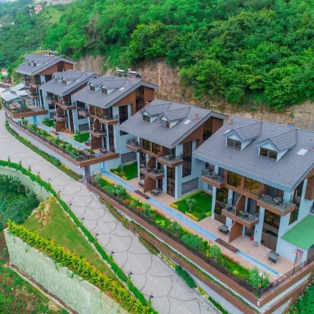 فندق بيرليس فيلاز 3*