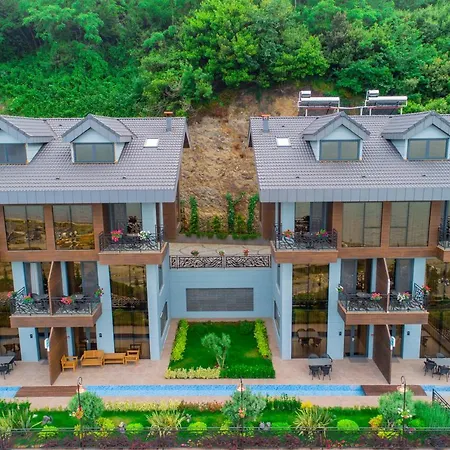 Peerless 3* Trabzon