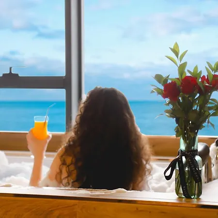 بيرليس فيلاز فندق 3*