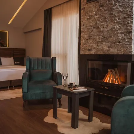 Peerless Hotel 3*