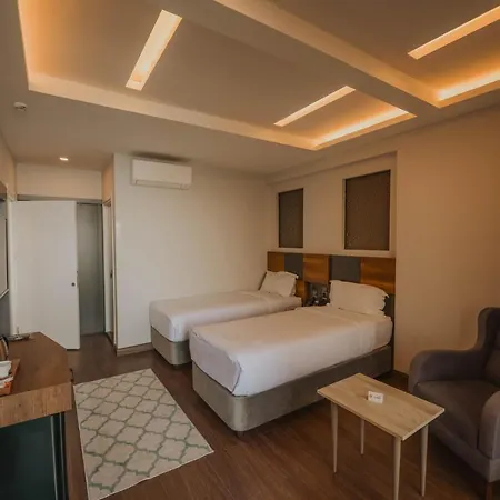 بيرليس فيلاز