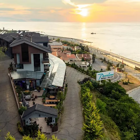 فندق بيرليس فيلاز