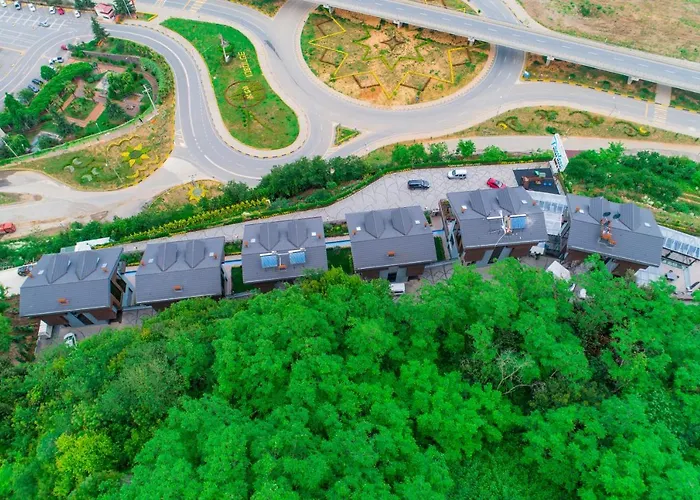 فندق بيرليس فيلاز ترابزون