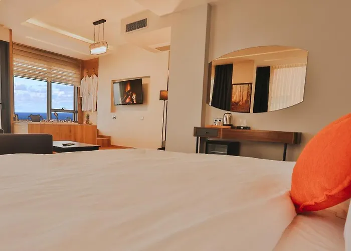 بيرليس فيلاز 3*